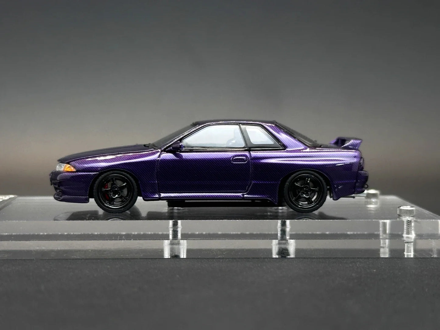Nissan GT-R FH Stock Skyline R32 Tune 1:64 Scale Diecast Model Car - Image 19