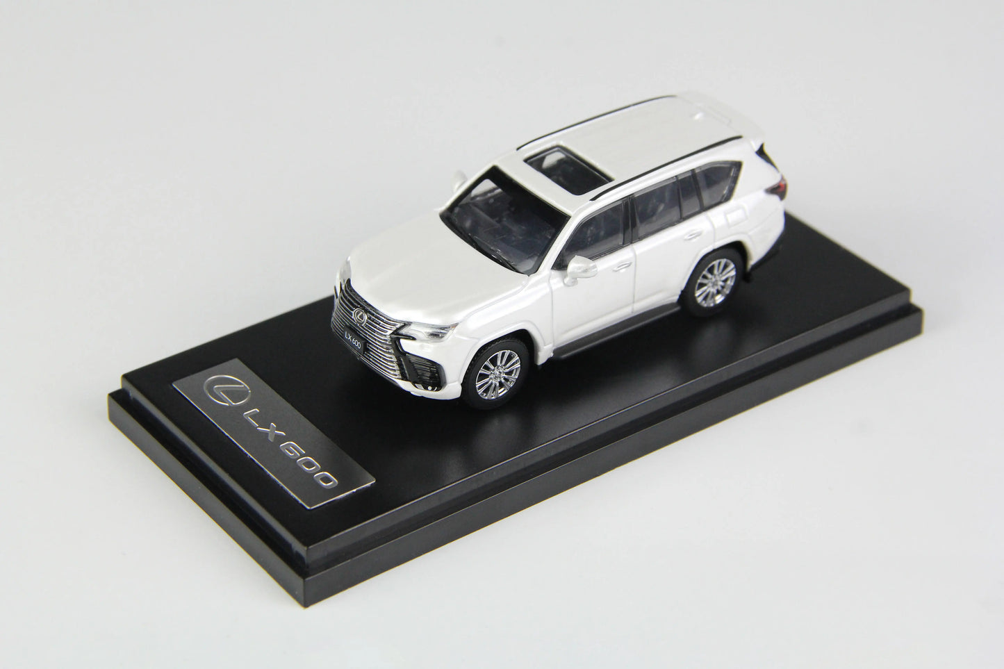 LCD Lx600 1 64 1:64 Diecast modellino 1:64