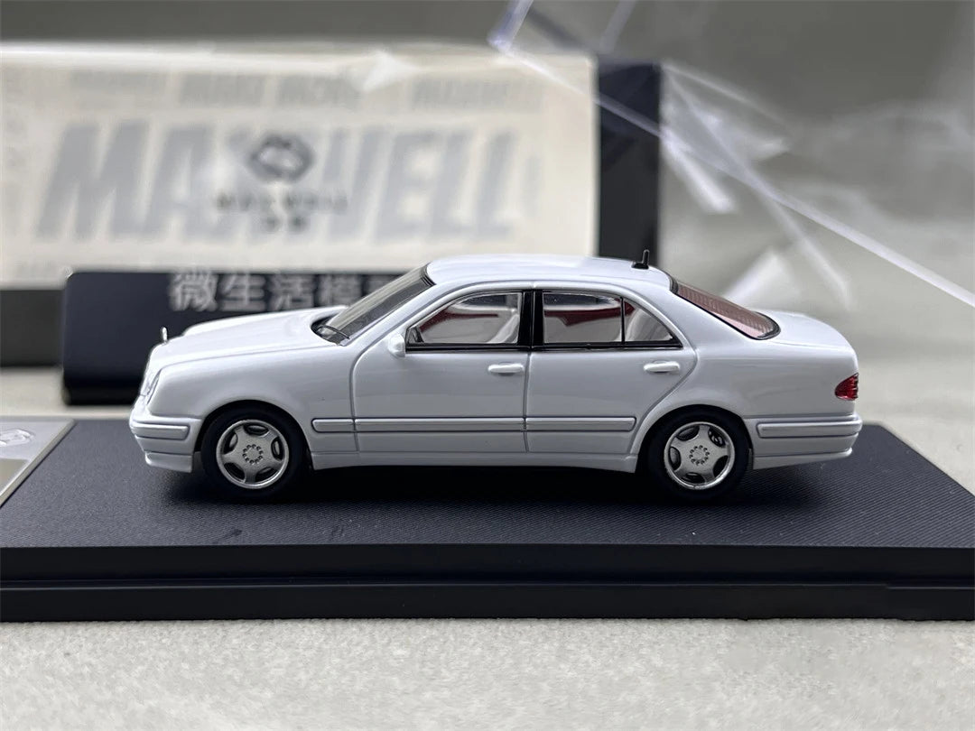 Premium Maxwell E320 W210 1:64 Scale Diecast Model Car - Image 14