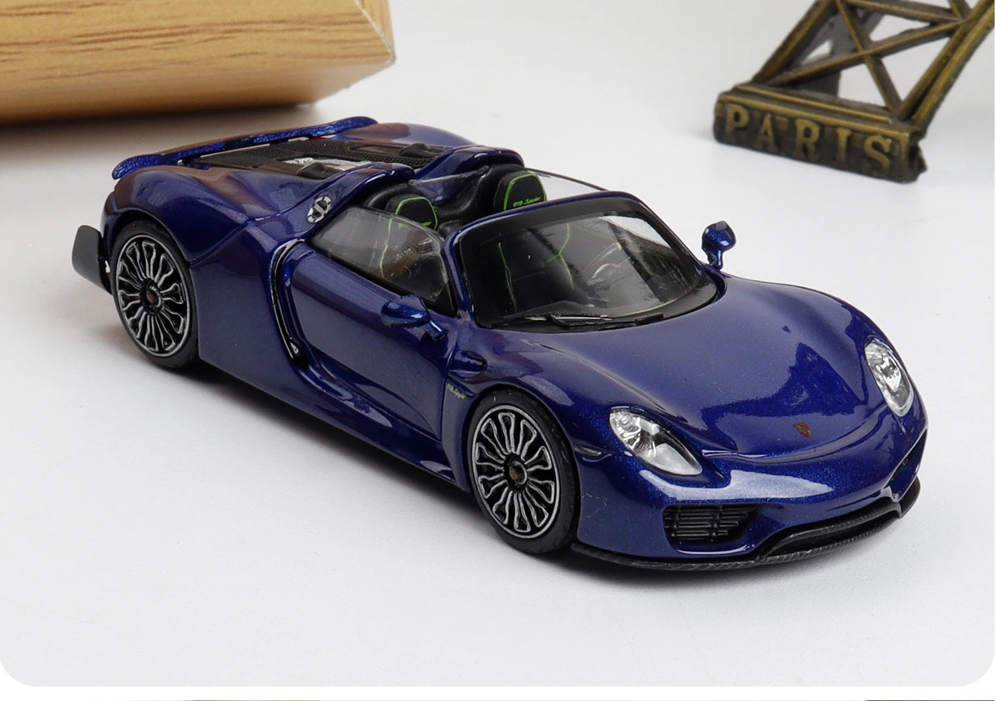 Premium LUX 918 Spyder 1:64 Scale Diecast Model Car - Image 16