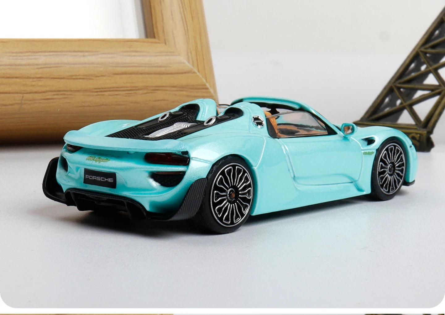 Premium LUX 918 Spyder 1:64 Scale Diecast Model Car - Image 15