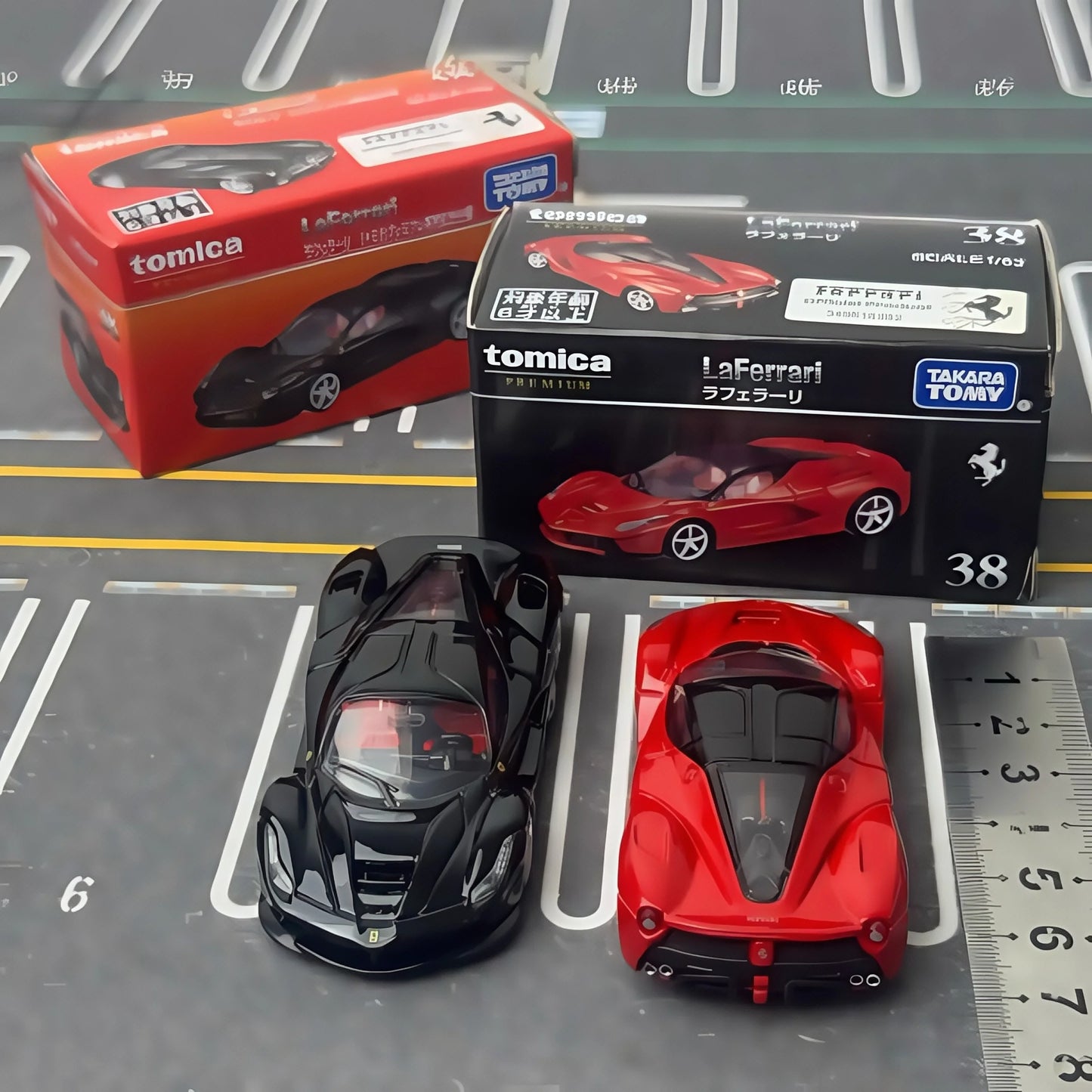Ferrari LaFerrari Takara Tomy Tomica 38 Pop 1:64 Scale Diecast Model Car - Metal Toy Cars