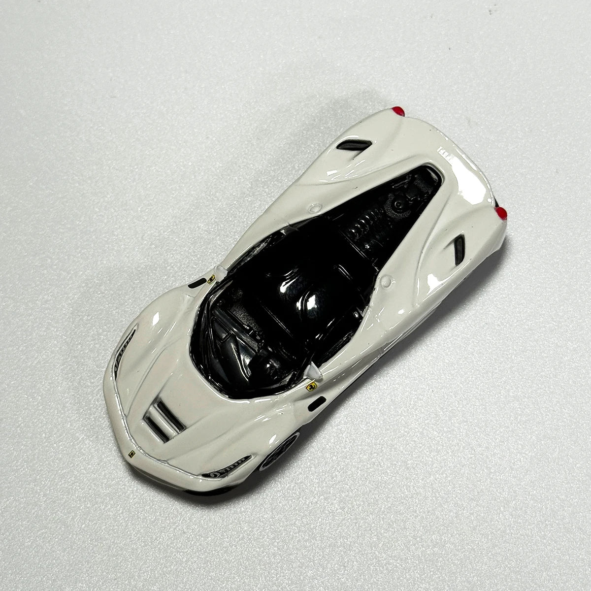Ferrari Bburago Stock LaFerrari white red 1:64 Scale Diecast Model Car - Image 6