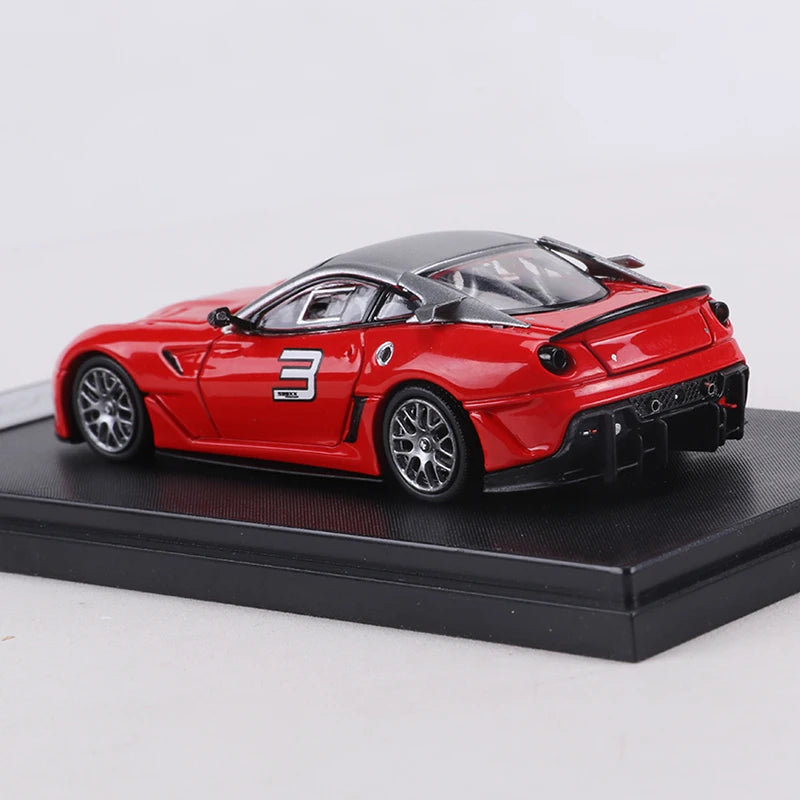 Rm 1 64 599xx the Hood Can Be Opened 1:64 Diecast