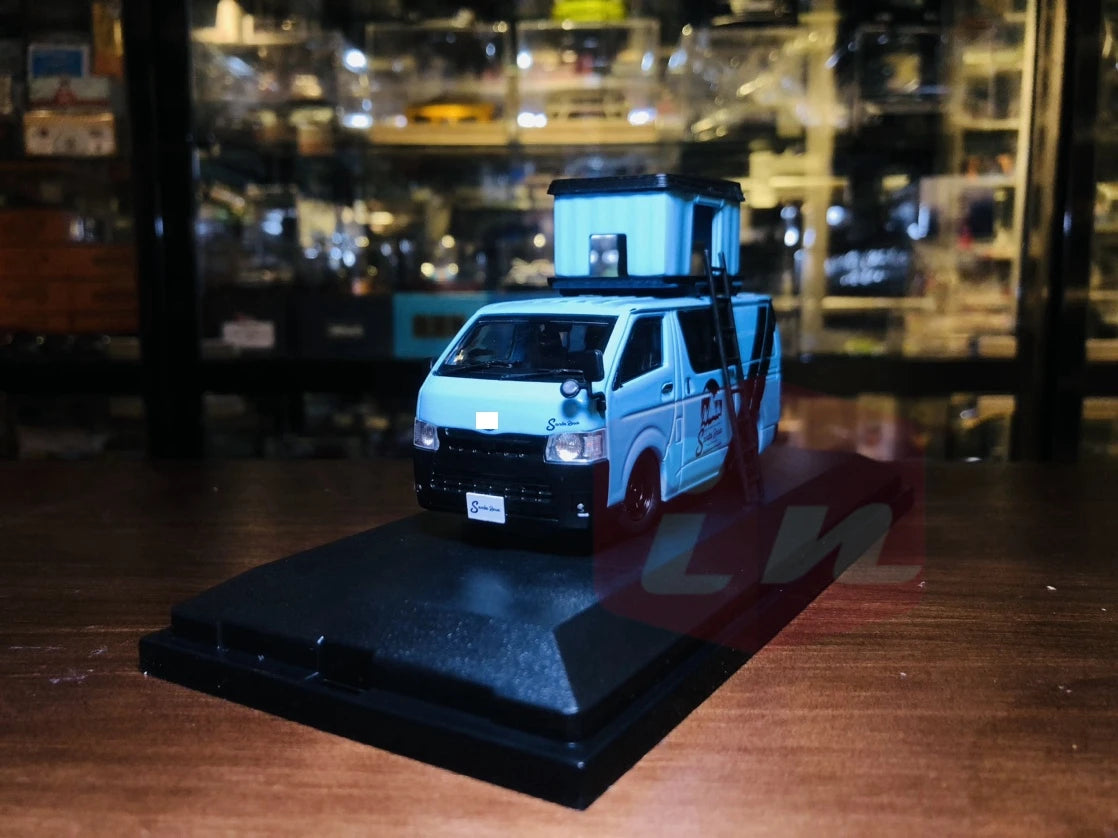 Toyota Hiace Hong Kong Blue 1:43 Diecast Model