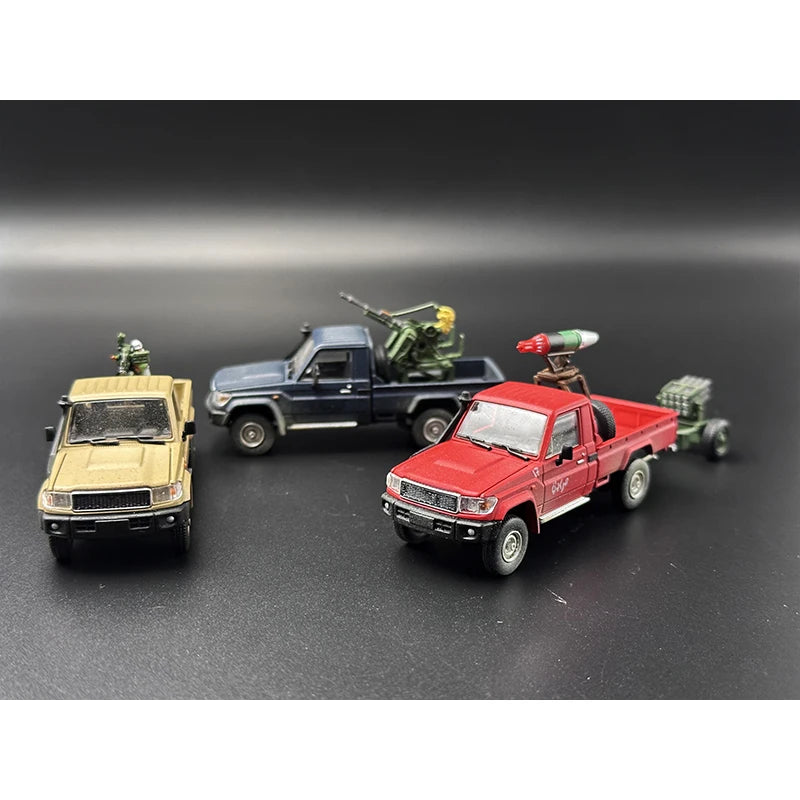 Toyota Land Cruiser LC79 J70 Armed Pickup Truck HobbyFans 1:64 Scale Diecast Model Car