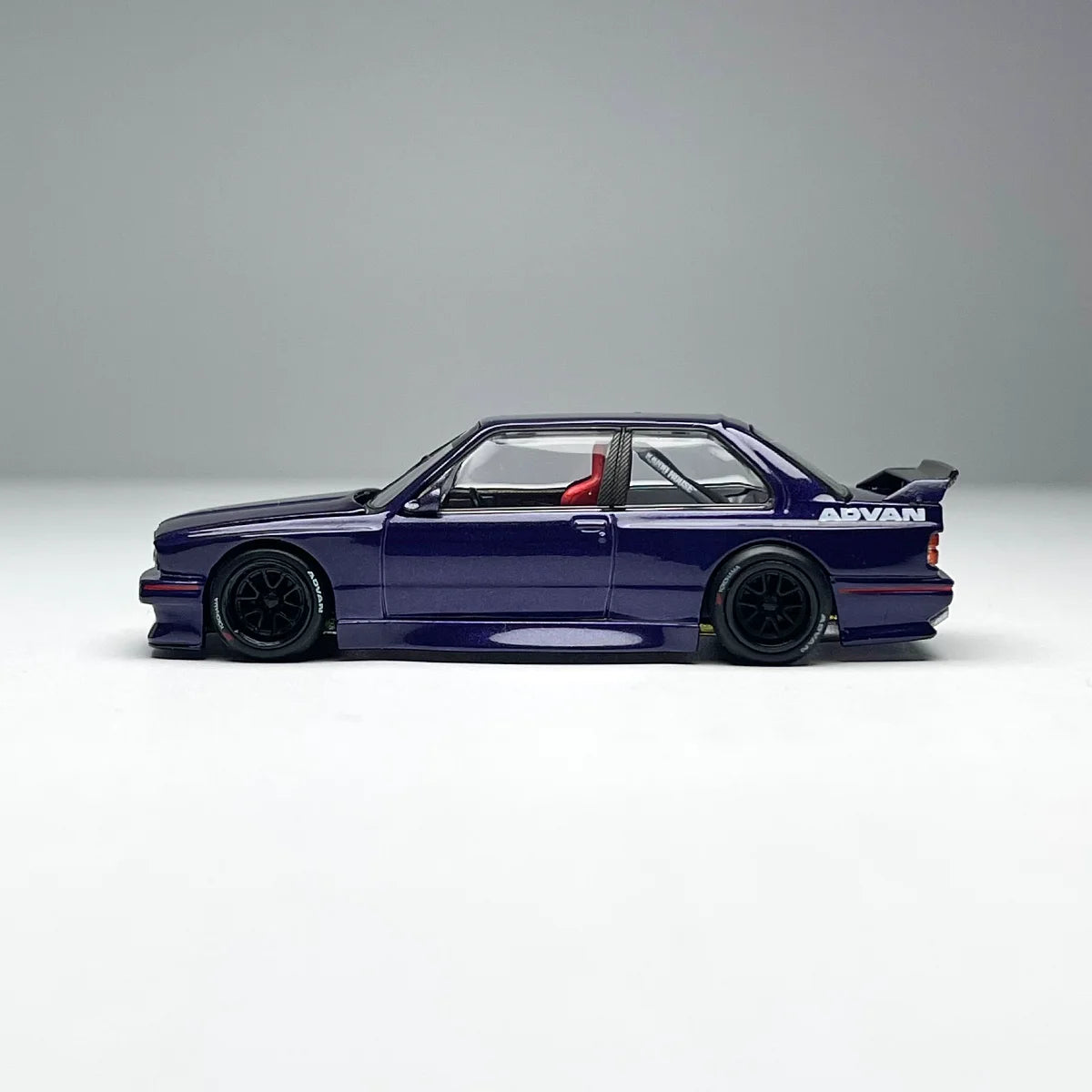Kaido House BMW M3 E30 Advan 1:64 Diecast