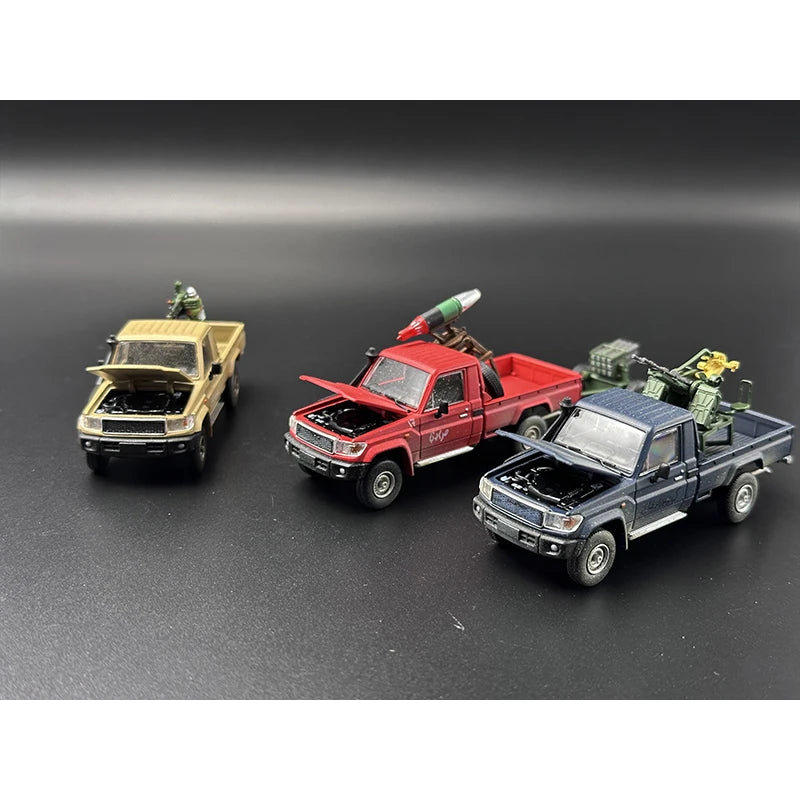 Toyota Land Cruiser LC79 J70 Armed Pickup Truck HobbyFans 1:64 Scale Diecast Model Car