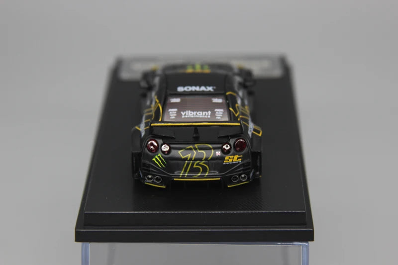 Nissan GT-R R35 35GT-RR LBWK 1:64 Diecast
