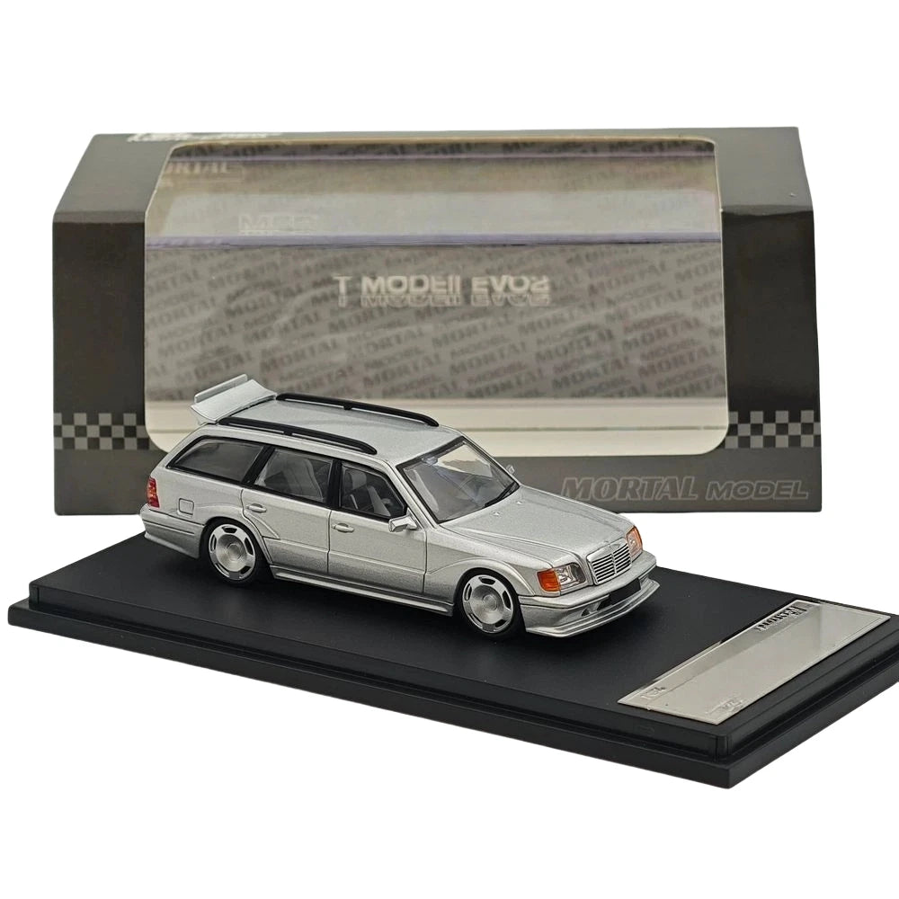 Mercedes-Benz S124 T MODEII EVO2 Wagon Taxi 1:64 Diecast