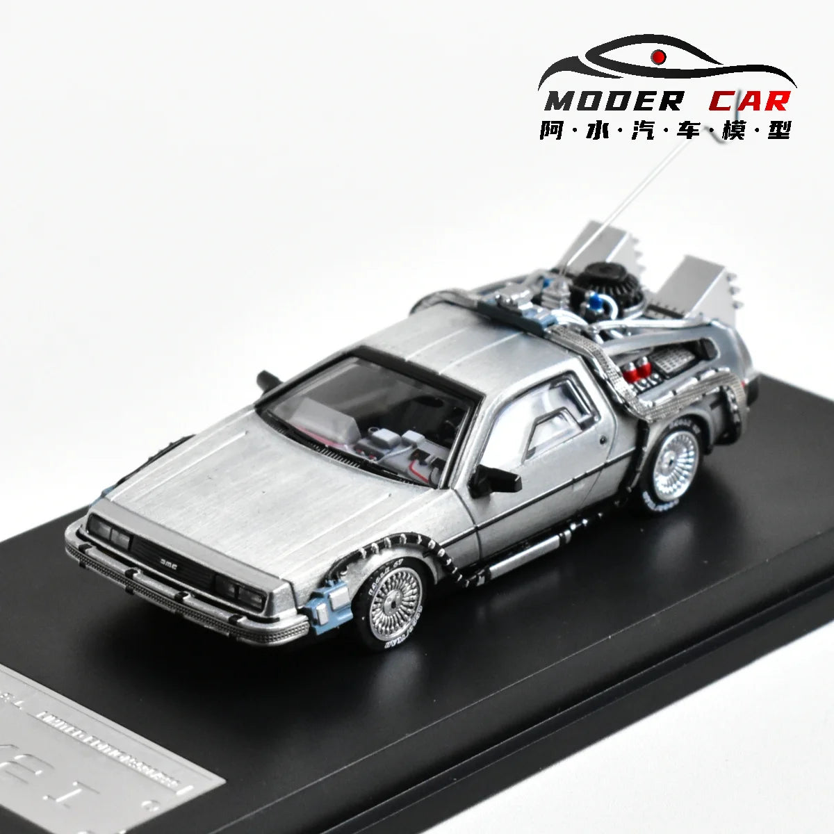 DeLorean DMC-12 Back to the Future MJ 1:64 Diecast