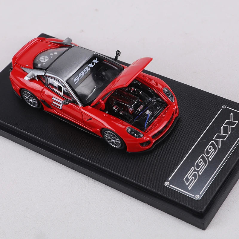 Rm 1 64 599xx the Hood Can Be Opened 1:64 Diecast