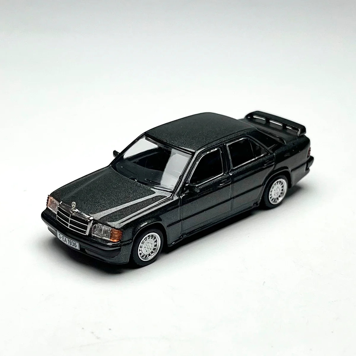 Tarmac Works Mercedes-Benz 190E 1:64 Diecast