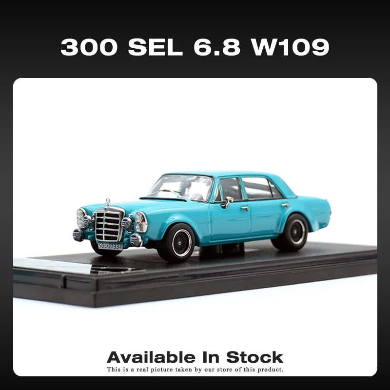 Liberty64 Mercedes-Benz 300 SEL 6.3 Blue Pig 1:64 Diecast