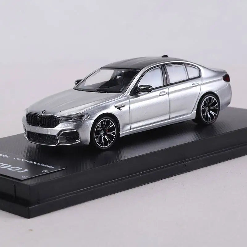 BMW M5 F90 MK6 MJ Model 1:64 Diecast
