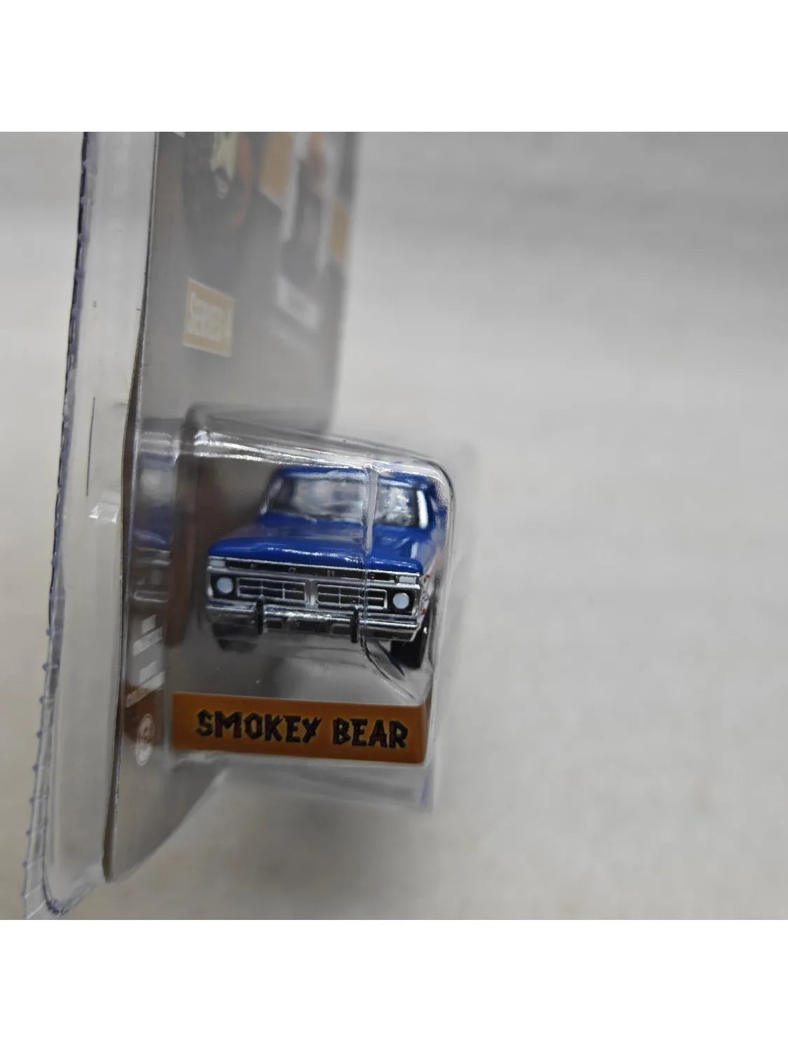 GreenLight Ford Smoked Bear Series 4-1976 F 1:64 Diecast