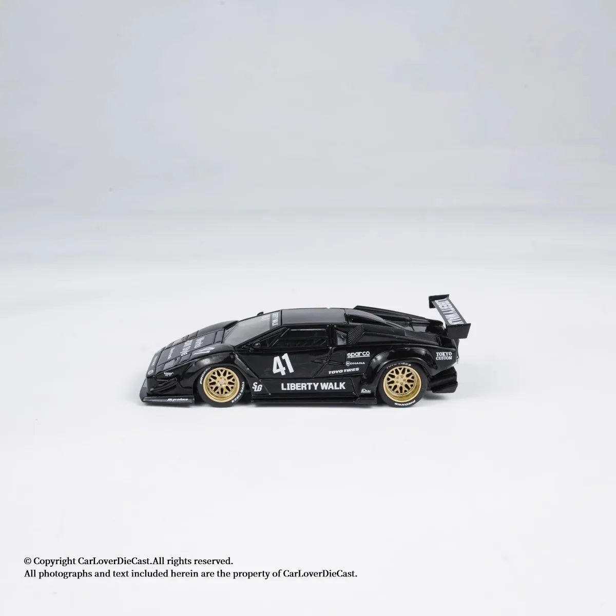 MINI GT Lamborghini Countach LBWK 1:64 Diecast