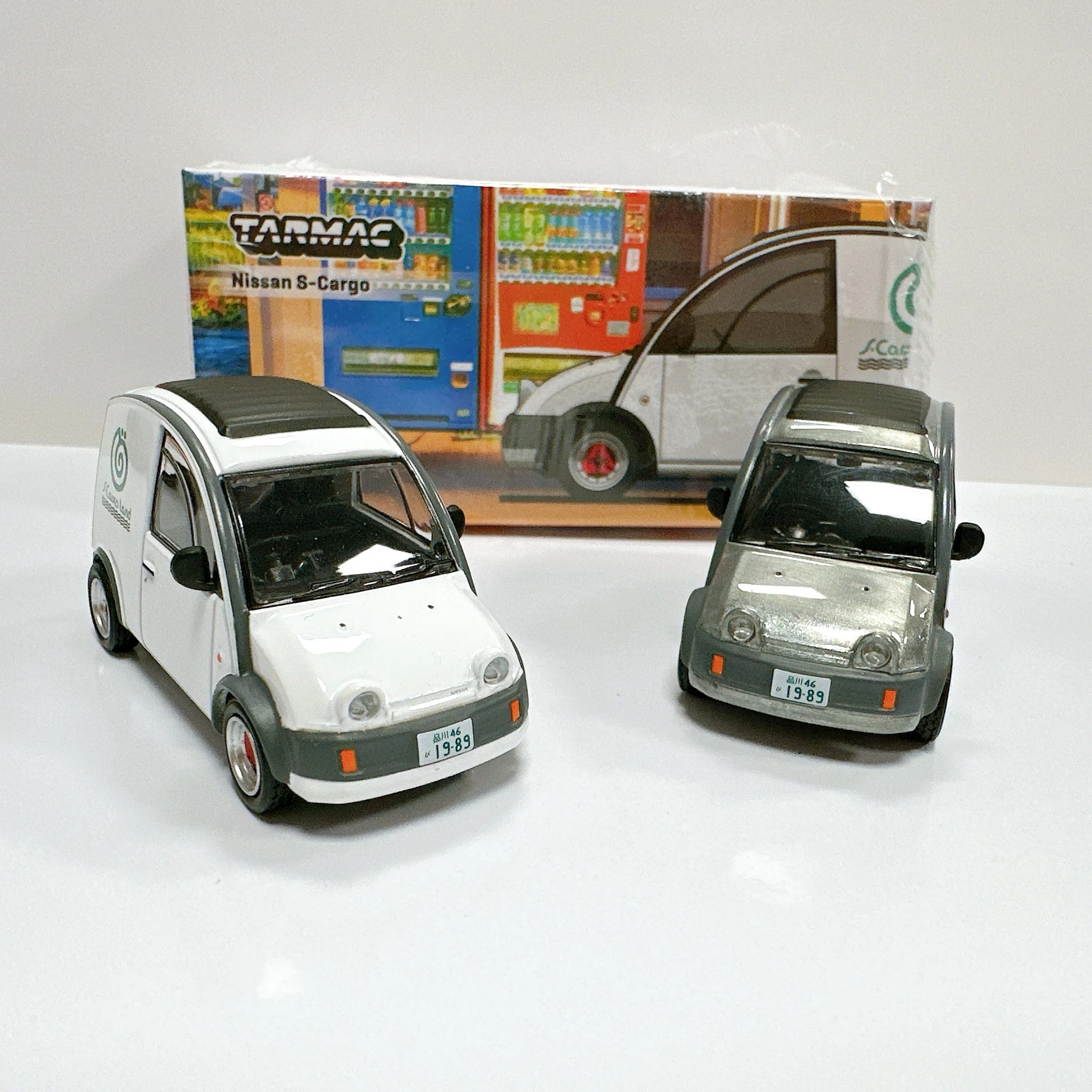 Tarmac Works Nissan S-Cargo White CHASE 1:64 Diecast