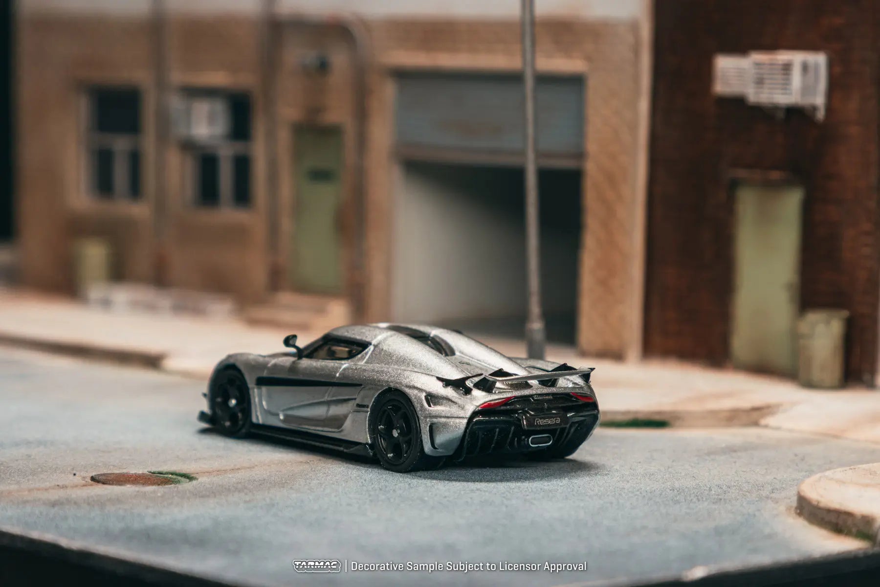 Tw 1 64 Koenigsegg Regera Silver Metallic Blue Accents Tarmac 1:64 Diecast