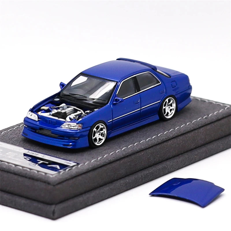 Toyota Cresta 2.5 Roulant Mortal 1:64 Scale Diecast Model Car
