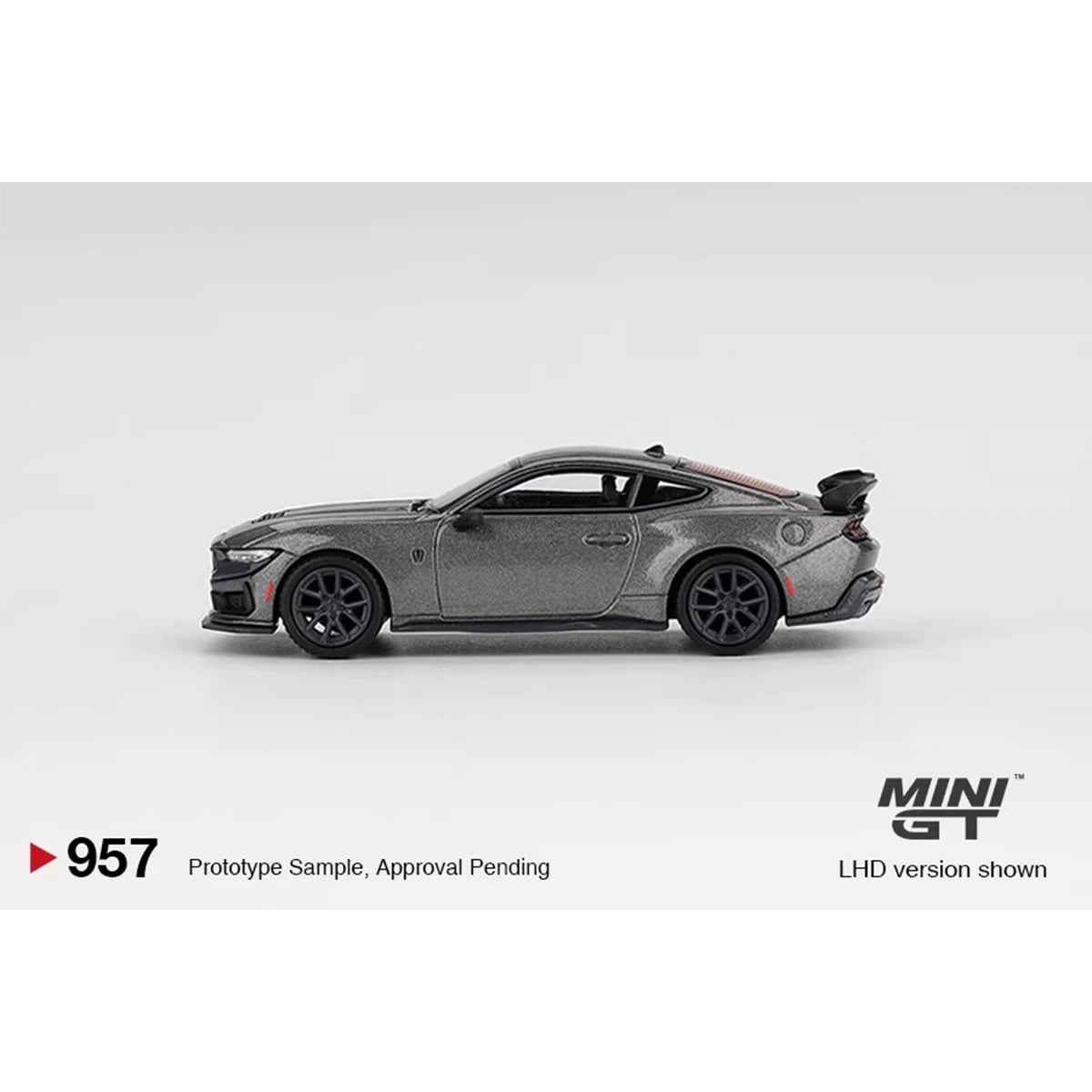 MINI GT 957 1 64 Ford Mustang Dark Horse 2024 Carbonized 1:64 Diecast
