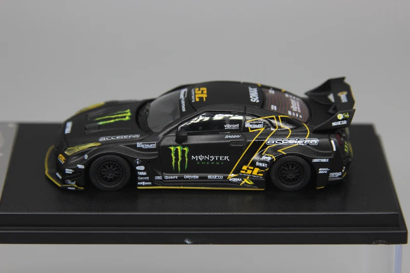 Nissan GT-R R35 35GT-RR LBWK 1:64 Diecast