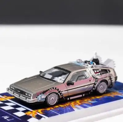 DeLorean DMC-12 Back to the Future MJ 1:64 Diecast