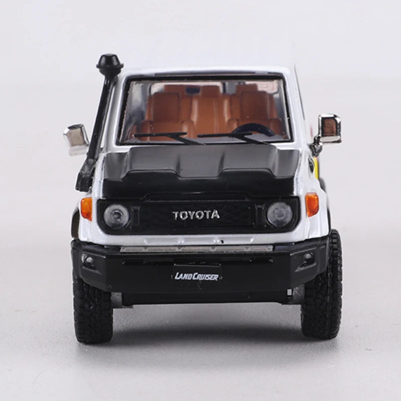 GCD 1 64 Land Cruiser Lc70 J76 1:64 Diecast