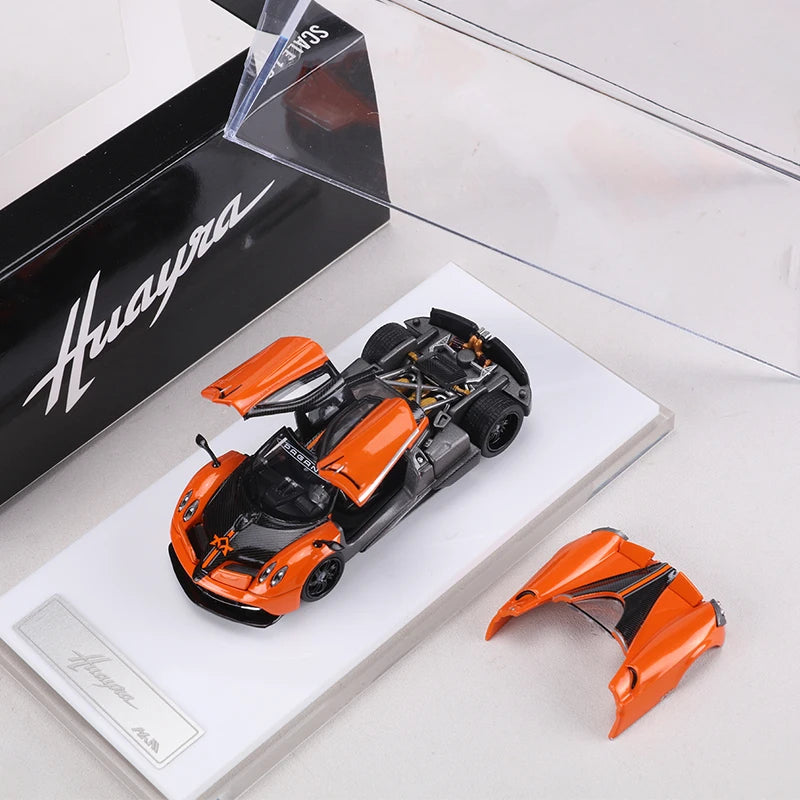 Hkm 1 64 Huayra Can Open the Door and the 1:64 Diecast