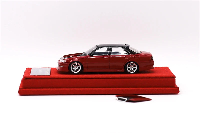 Toyota Cresta 2.5 Roulant Mortal 1:64 Scale Diecast Model Car