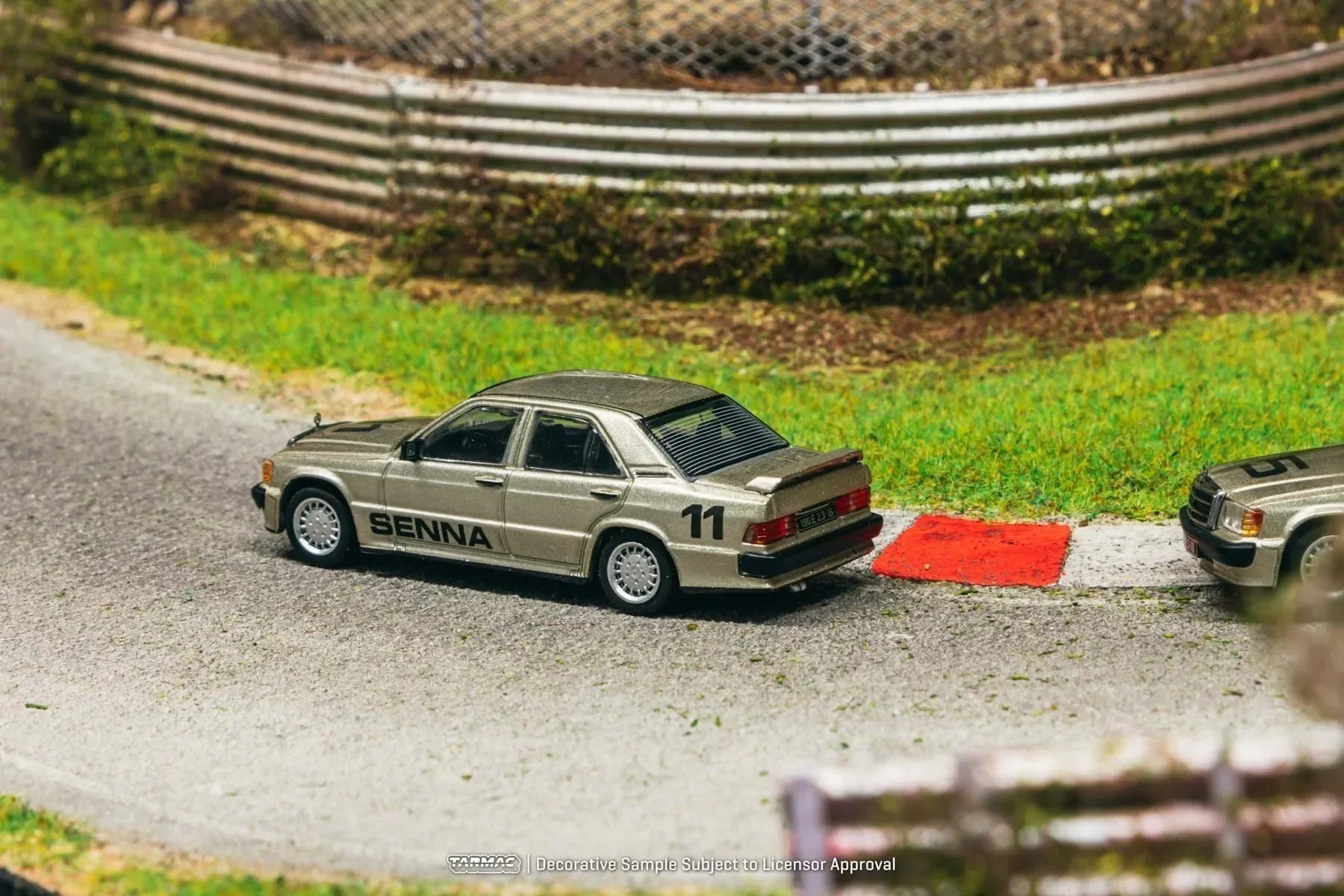 Tarmac Works Mercedes-Benz 190 2.3-16 Champion 1:64 Diecast