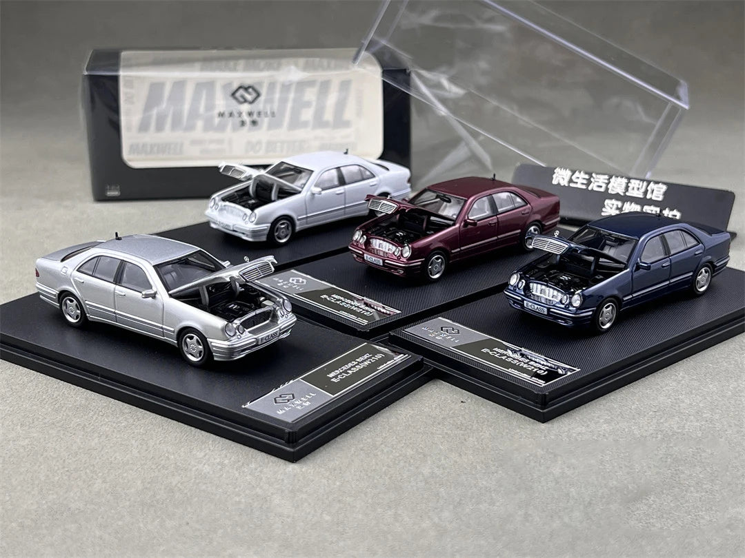 Mercedes-Benz E320 W210 Maxwell 1:64 Diecast