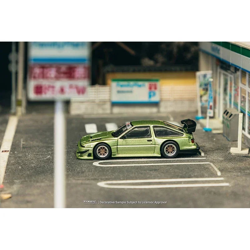 Toyota Sprinter Trueno AE86 Tarmac Works 1:64 Scale Diecast Model Car