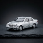 Mercedes-Benz E320 W210 Maxwell 1:64 Diecast