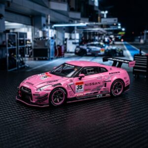Nissan GT-R R35 GT35-RR Super 1:64 Diecast