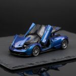 Hkm 1 64 Huayra Can Open the Door and the 1:64 Diecast