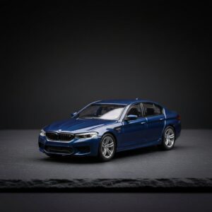 Presale Howie 1 64 M5 F90 1:64 Diecast