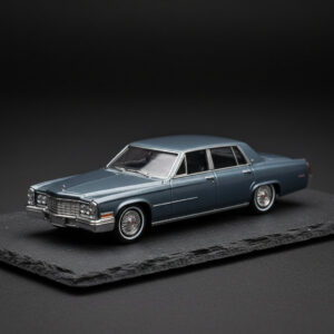 Xiaoguang Fleetwood Long Wheelbase Edition 1 64 1:64 Diecast